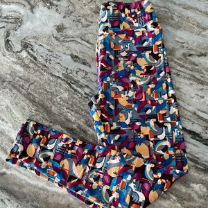OS Lularoe Tiki Bird Leggings